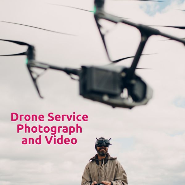 🇵🇹
Serviços de Drone — Fotografia e Vídeo Aéreo na Madeira
Capte ângulos únicos, paisagens inesquecíveis e imagens que elevam o seu projeto a outro nível. Produções aéreas profissionais para negócios, eventos, turismo, imobiliário e muito mais — sempre com qualidade e criatividade.

🇬🇧
Drone Services — Aerial Photography & Videography in Madeira
Capture unique angles, breathtaking landscapes, and visuals that elevate your project. Professional aerial productions for businesses, events, tourism, real estate, and more — all with quality and creativity.

► http://www.navegabem.com

+Info: Link in the BIO

.
#navegabem #webdesign #designwebmadeira #criacaodesites #uxdesign #presencadigital #identidadevisual #joomla #siteprofissional #empreendedorismofunchal #negociosonline #agenciadigital #marketingdigital #portfoliowebdesign #drone #dronephotography #dronevideo #aerialphotography #madeiraisland #madeira #droneservices