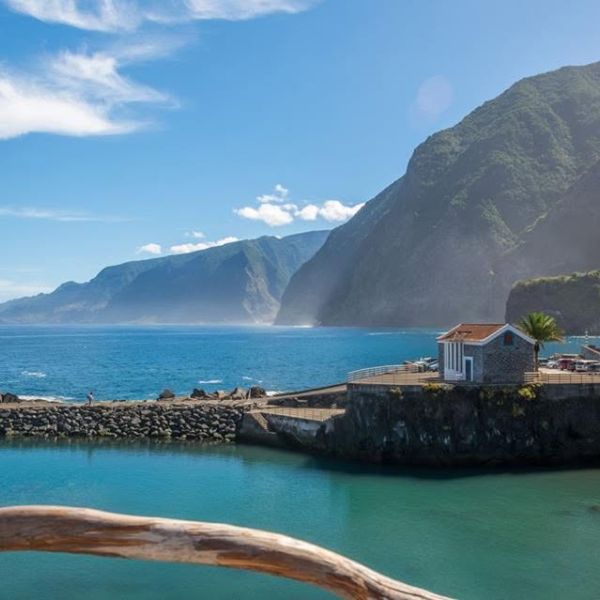 💻 Criamos websites com paixão e desejamos-lhe um fim de semana cheio de felicidade, descanso e boas navegações! 😍⛱😍
.
👉 navegabem.com
.
#fimdesemana #madeira #islandlife #websites #webdesign